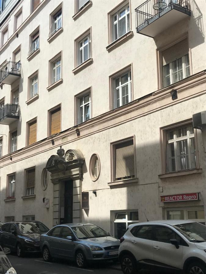 Nick'S Apartment-Spacious, Central And Quiet, By Margit Bridge Budapest Eksteriør bilde